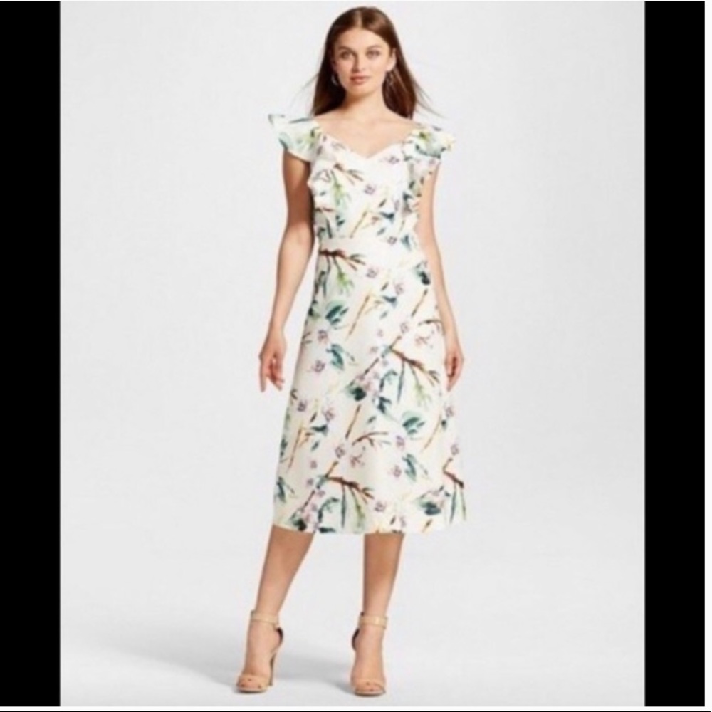 J by J.O.A. Floral Knee length A line Dress with Ruffled sleeves